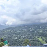 Fabhotel Kutighar Regency