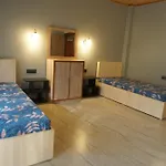 Nabhasa Courtyard Home & Apartment Stay