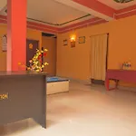 Spot On 61318 Plato Homestay