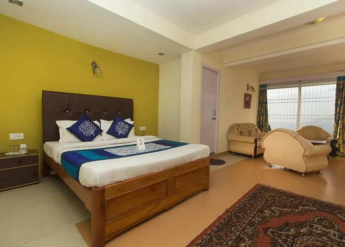 Oyo 6916 Hotel Deorali