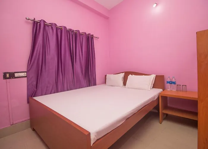 Spot On 61318 Plato Homestay