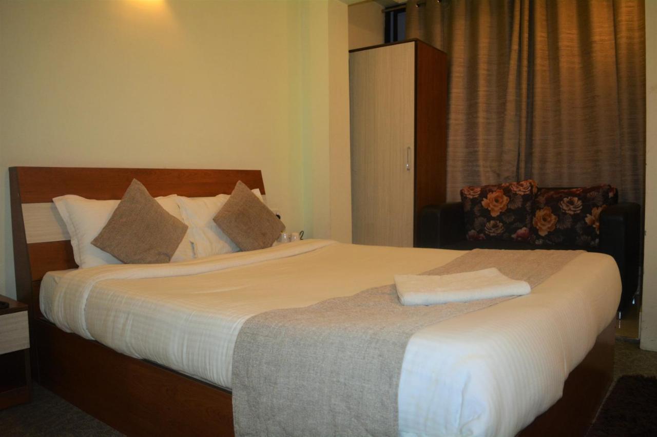 Hotel Rufina Cardamom Residency