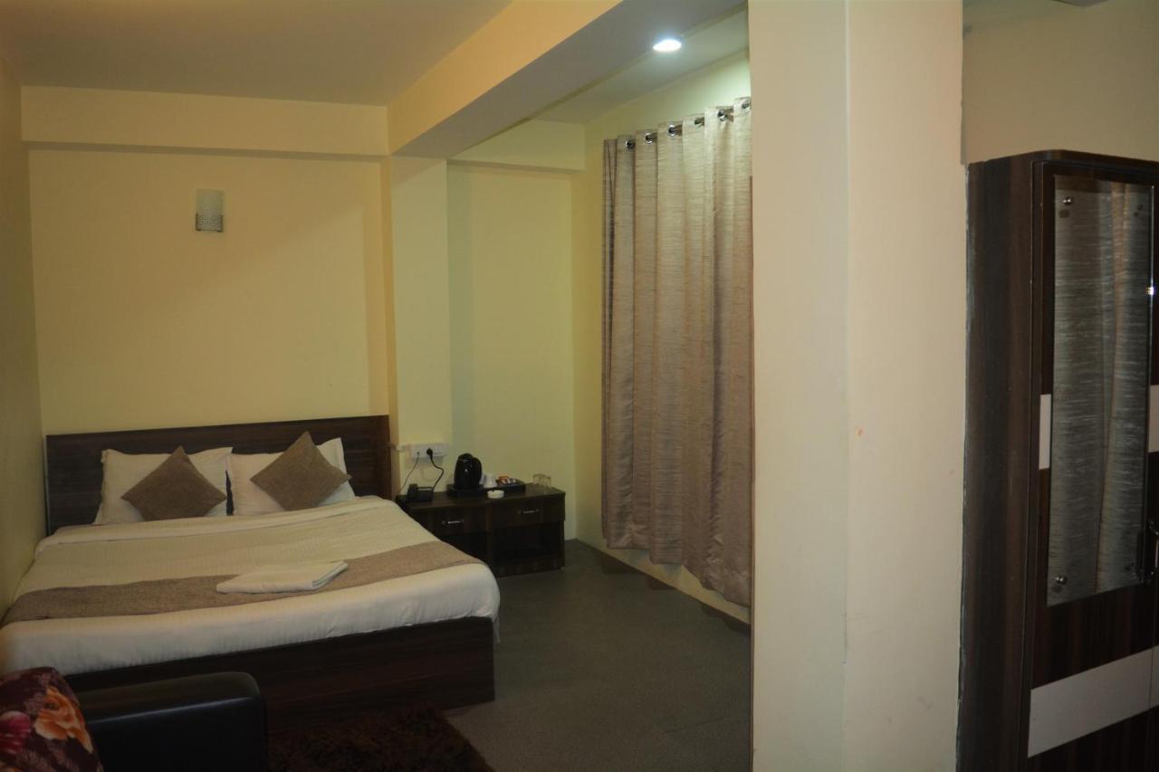 Rufina Cardamom Residency Hotel 3*