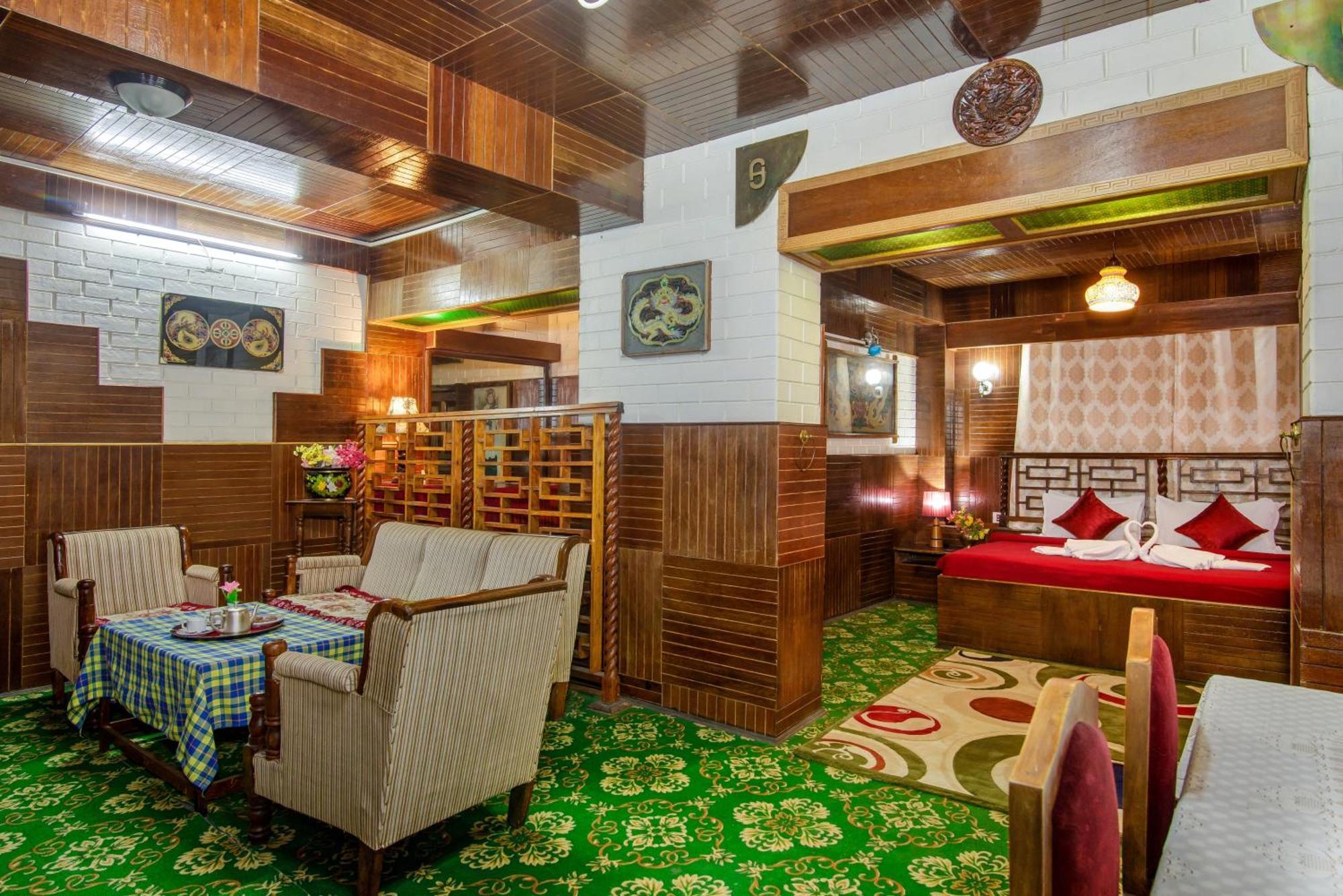 Montis Soyang Premium Heritage Hotel 4*