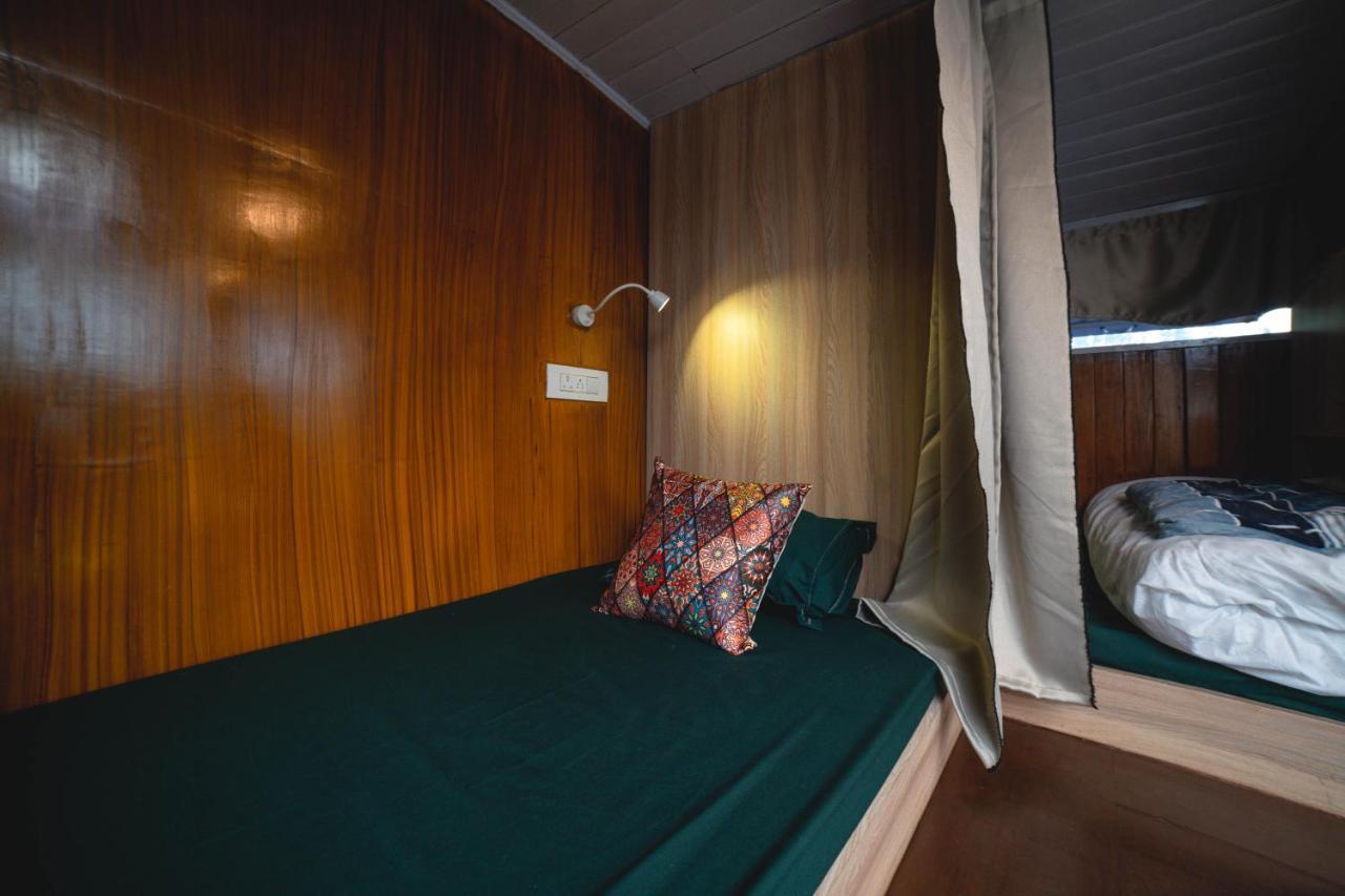 Tag Along 2 0 Hostel *