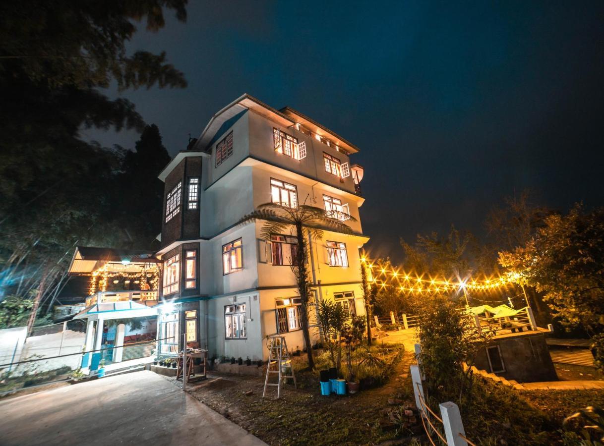 Tag Along 2 0 Hostel *