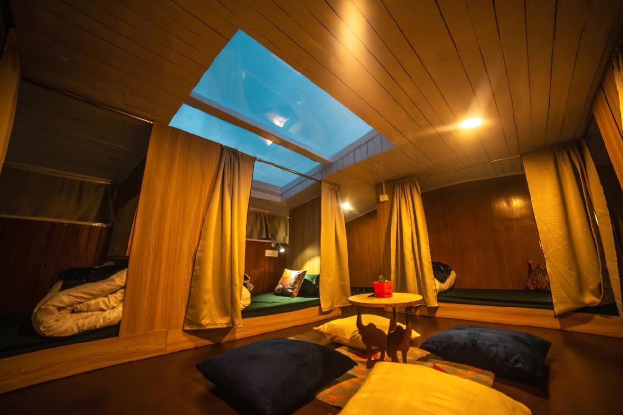 Tag Along 2 0 Hostel *
