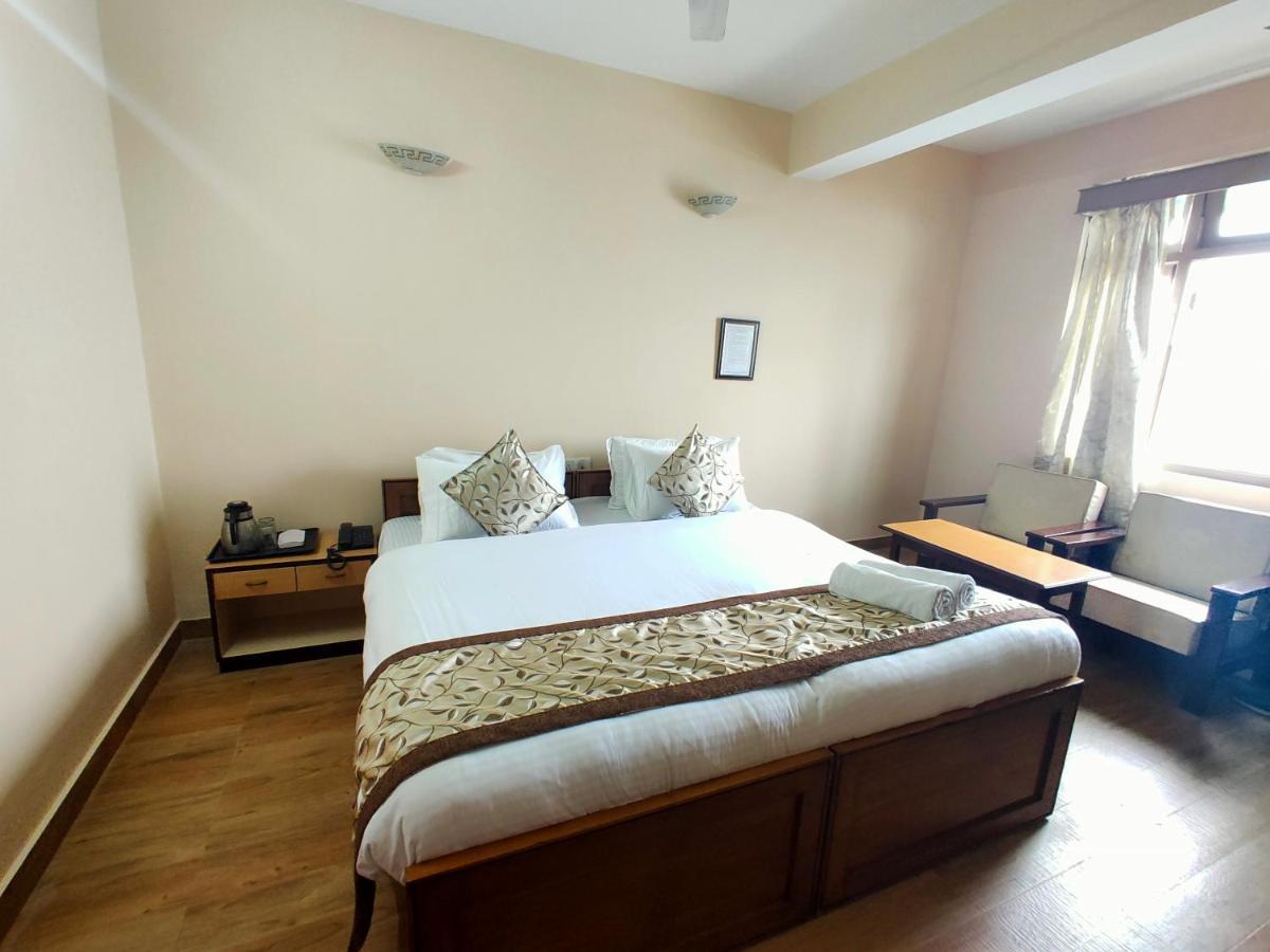 Keswani Group White Mountain - 200 Metres From Mg Marg Hotel Gangtok