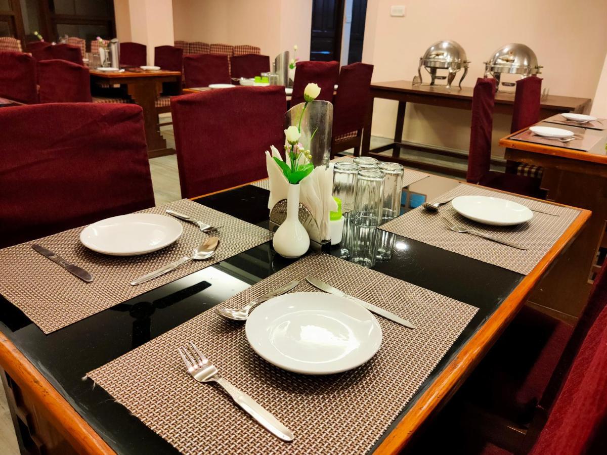 Keswani Group White Mountain - 200 Metres From Mg Marg *