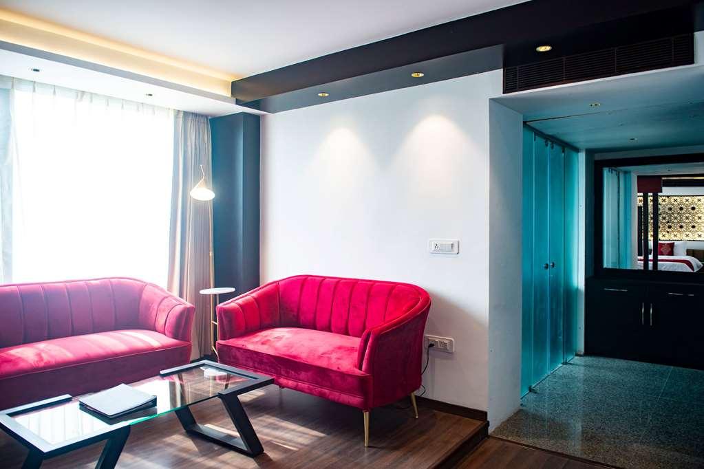 Ramada By Wyndham & Casino Golden Hotel