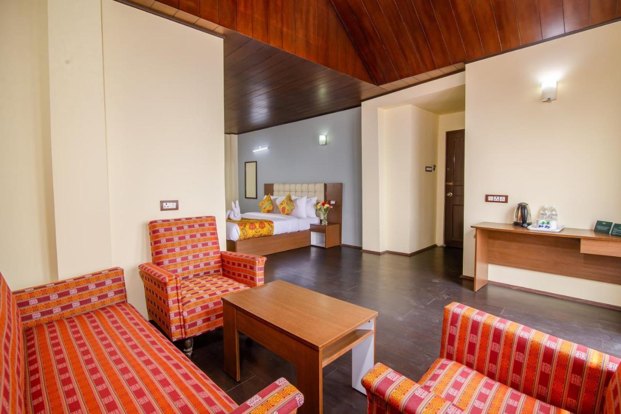 Muscatel Grand Silkroute - 300 Mts From Mg Marg Hotel