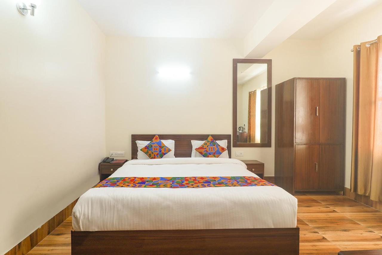 Hotel Fabhotel Kutighar Regency 3*