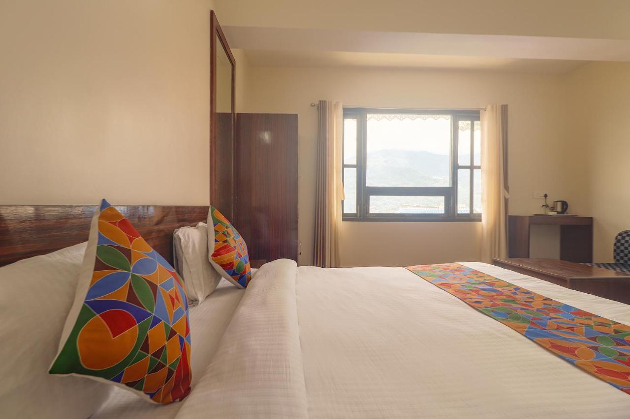 Hotel Fabhotel Kutighar Regency