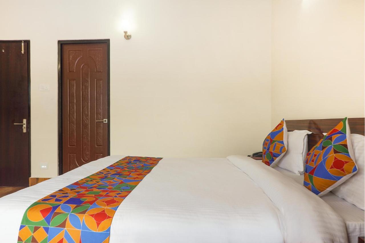Hotel Fabhotel Kutighar Regency