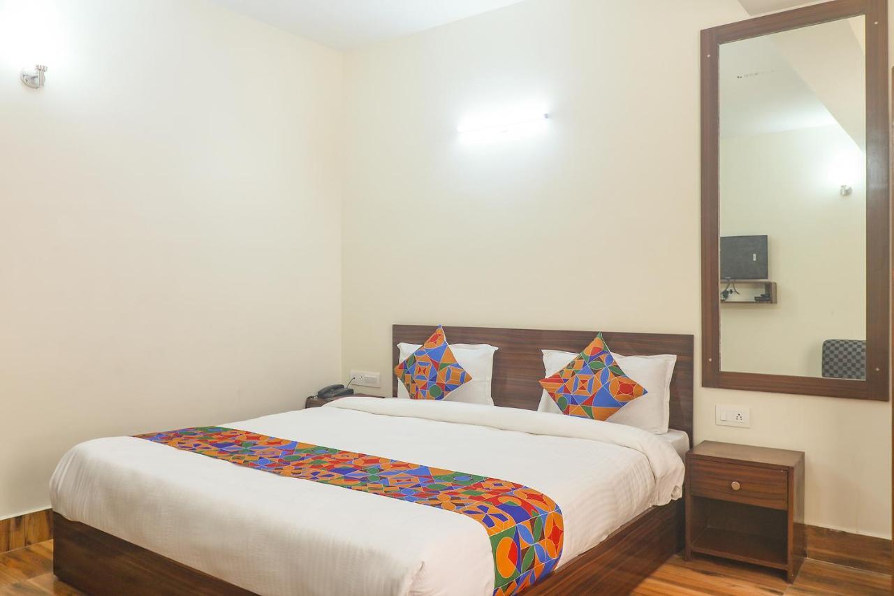 Hotel Fabhotel Kutighar Regency