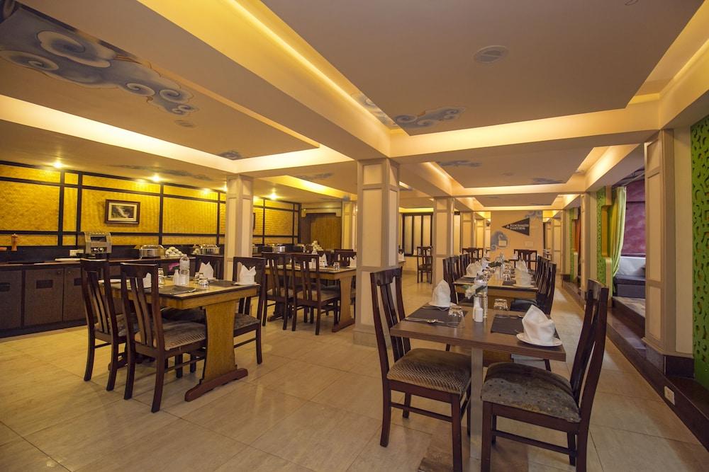 Summit Ttakshang Residency & Mg Marg 3* Gangtok
