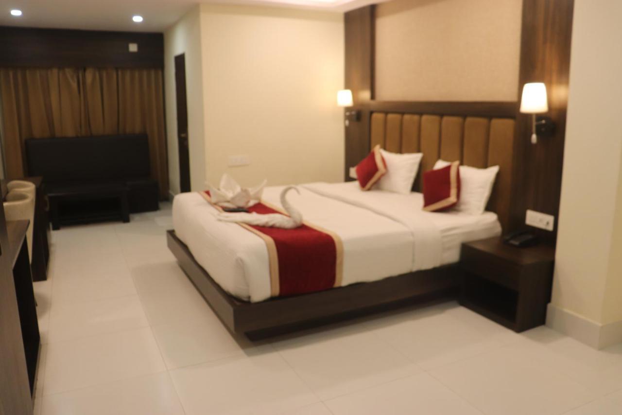 Hotel The Imperial &