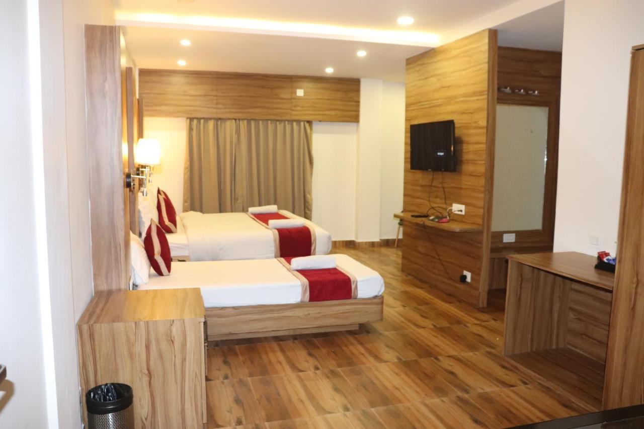 Hotel The Imperial &