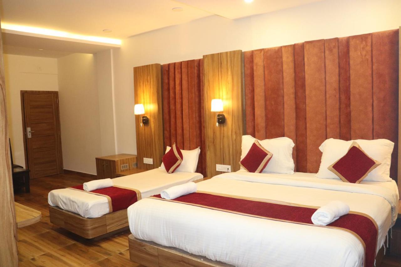 Hotel The Imperial & 3*