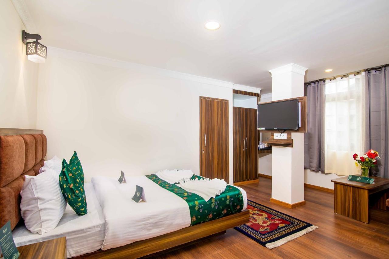 Muscatel - Dzeemkhang Hotel