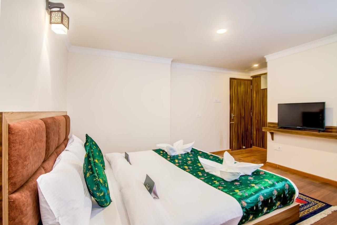 Muscatel - Dzeemkhang 3*