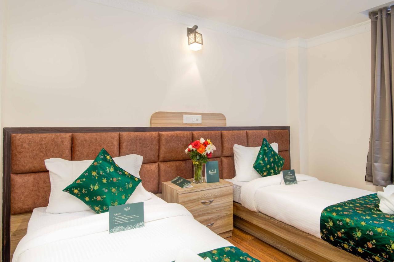 Muscatel - Dzeemkhang Hotel Gangtok