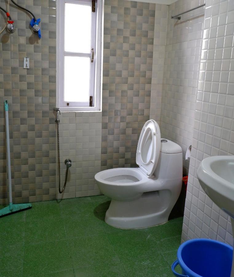 Tag Along Backpackers Hostel *
