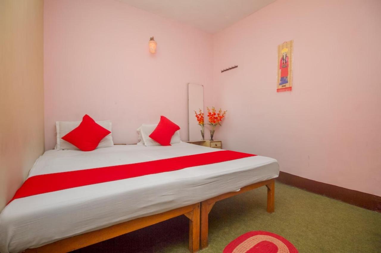 Goroomgo Siljong Hotel 3*