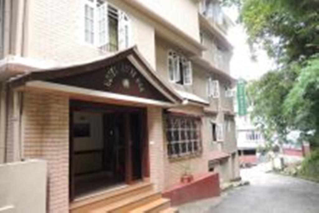 Misty Oak Hotel 2*