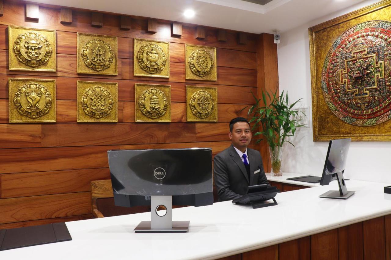 Denzong Shangrila Lords - & 3*