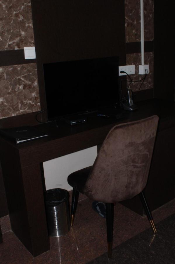 Subhashree Hotel 3*