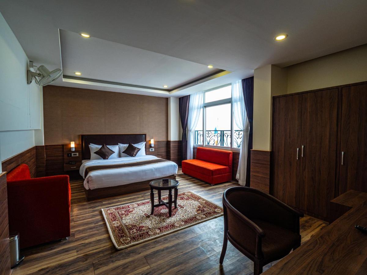 Hotel Shangri La 3*