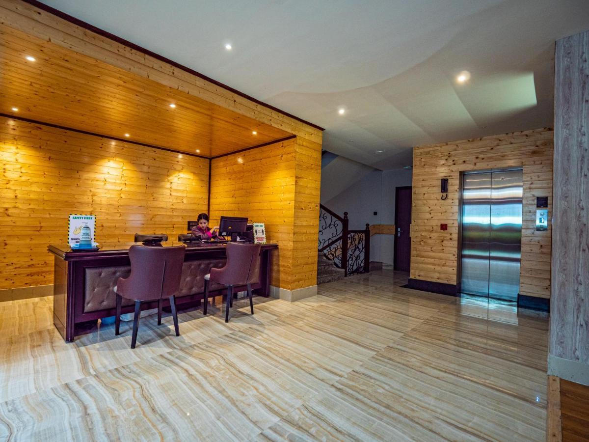 Shangri La 3* Gangtok
