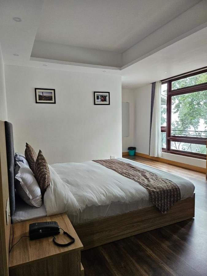 Shanol Residency Hotel *