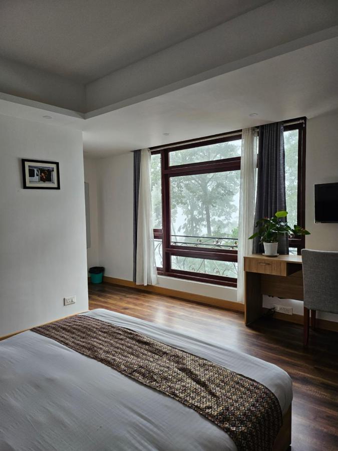 Shanol Residency Hotel *