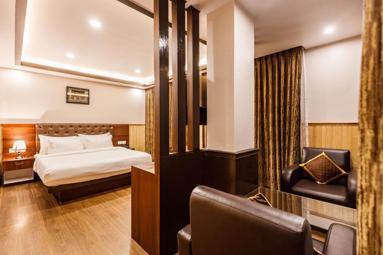 Lha-yul Nearby Mg Road