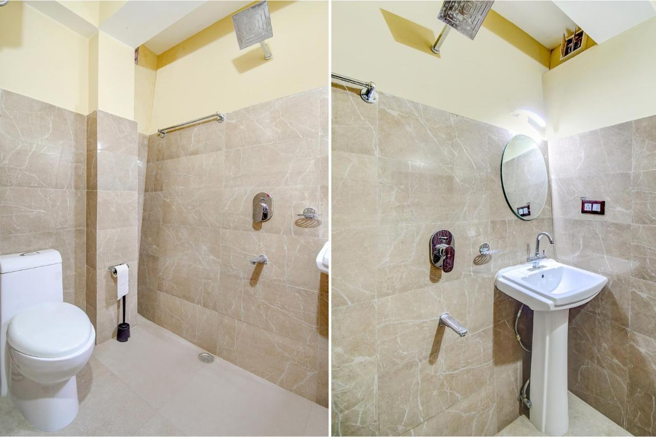 Fabhotel Rikhila's Regency Hotel