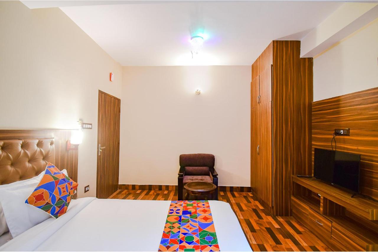 Fabhotel Rikhila's Regency 3*