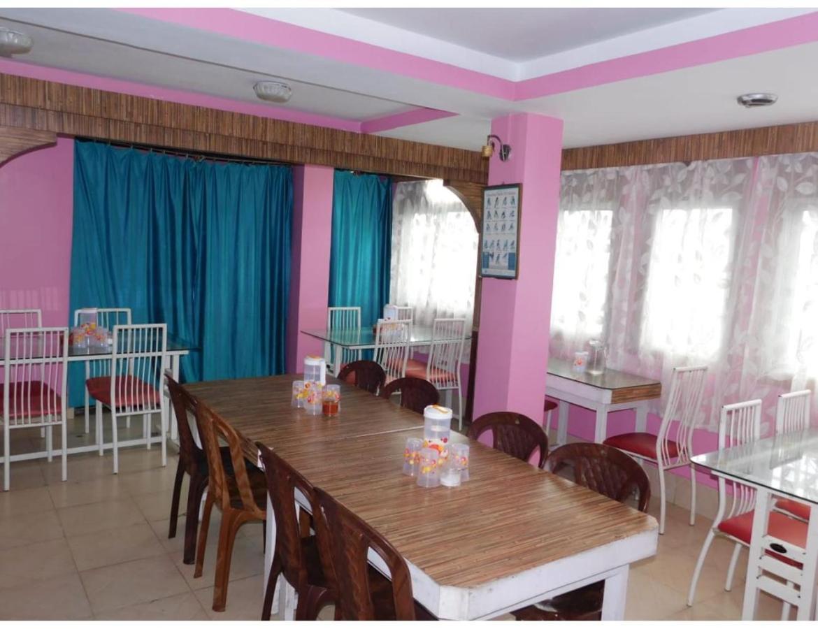 Homestay Sunshine, *