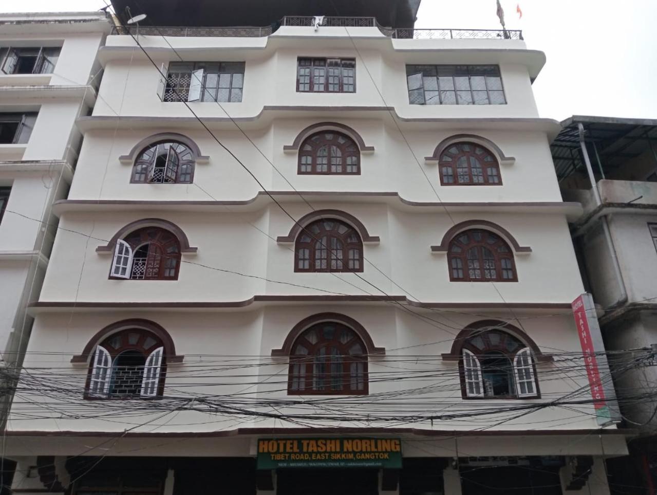 Tashi Norling Near Mall Road Gangtok
