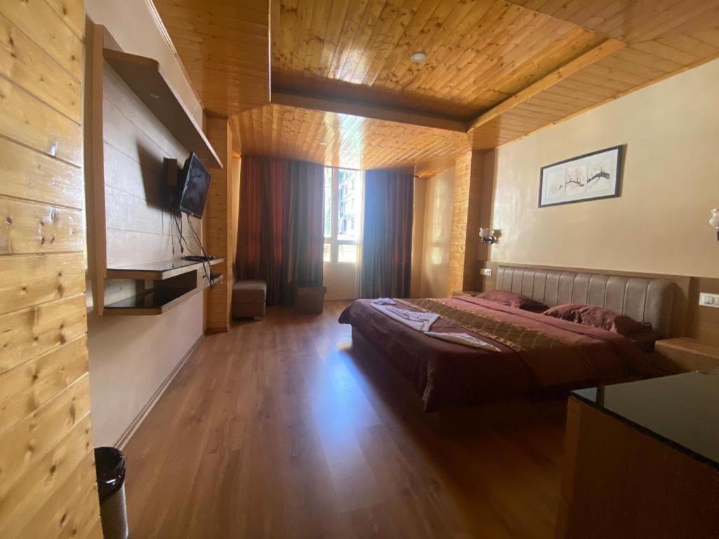 Khamdong Guest house *