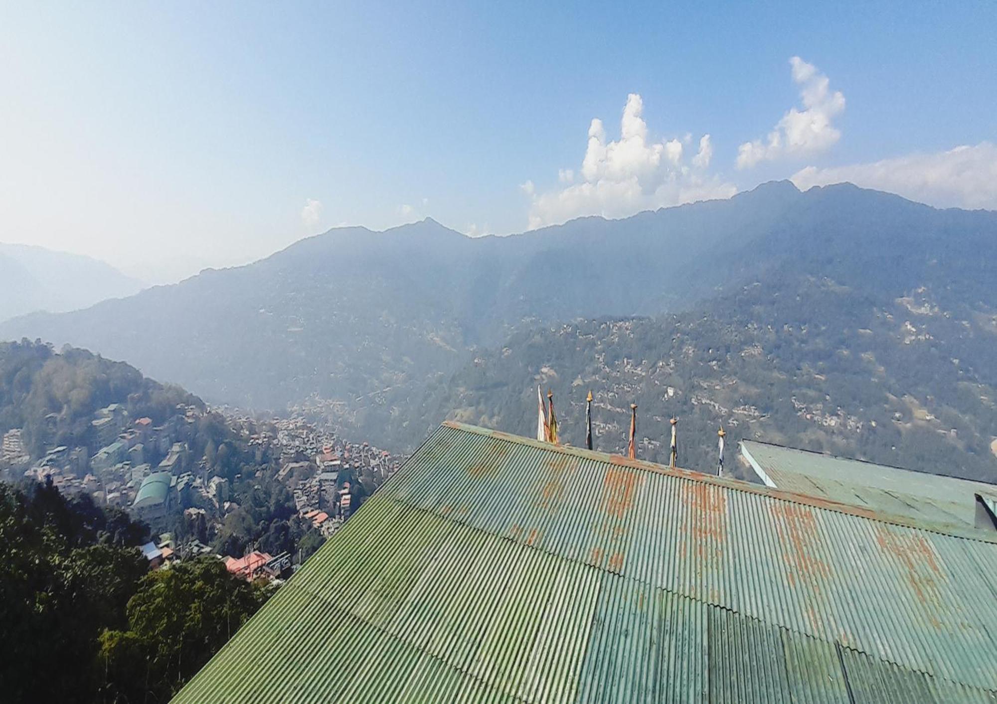 Hotel Dhe Kyi Khang By Magwave Hotels-100 Mts From Mg Marg