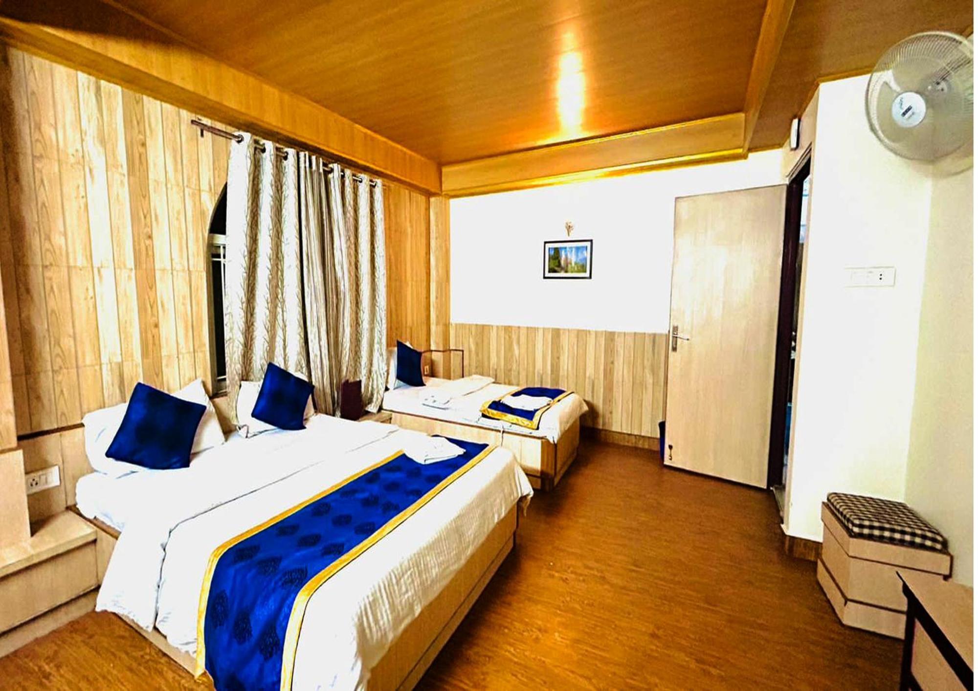 Dhe Kyi Khang By Magwave Hotels-100 Mts From Mg Marg