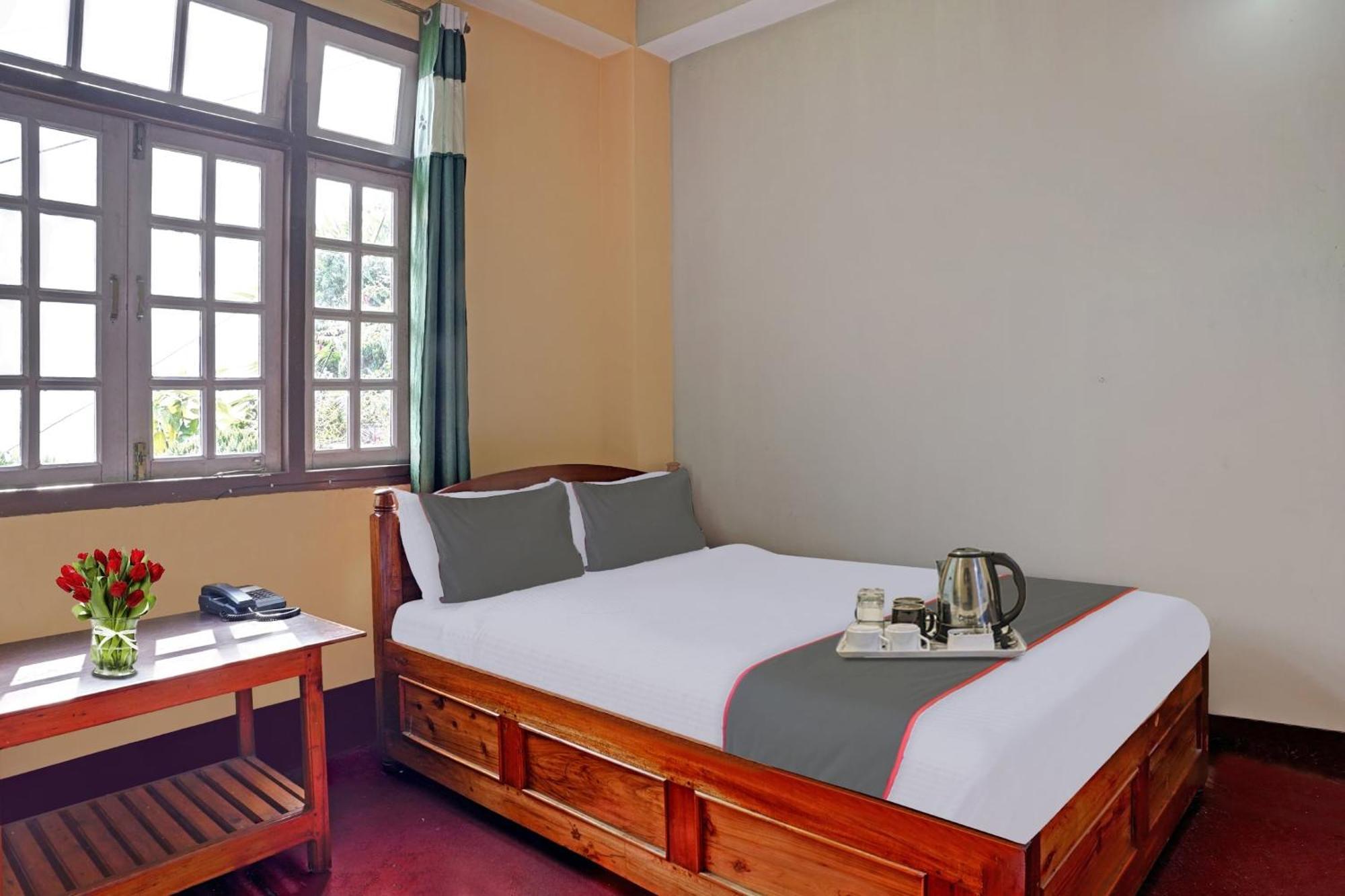 Capital O Basera Hotel 3*