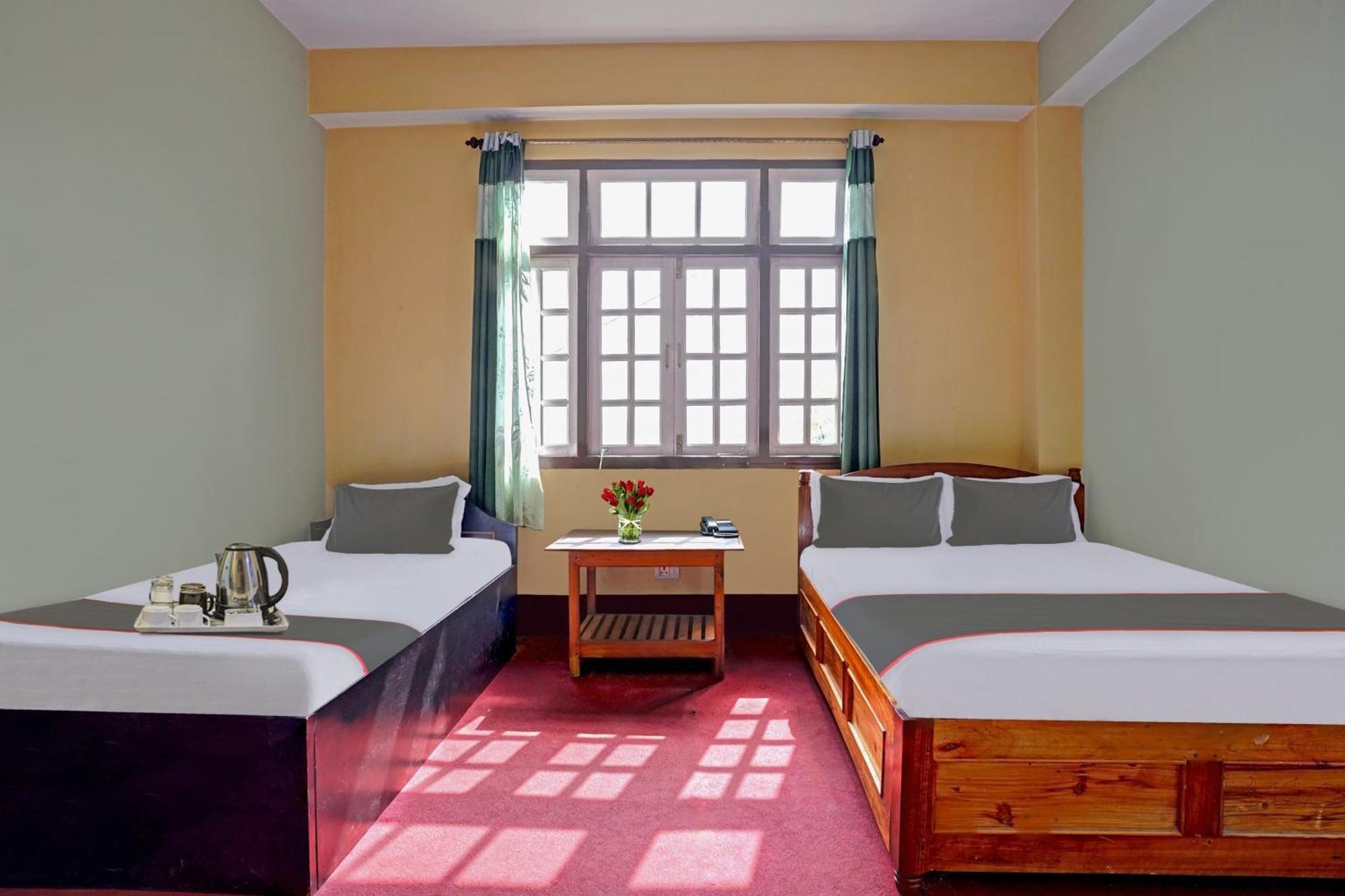 Hotel Capital O Basera 3*
