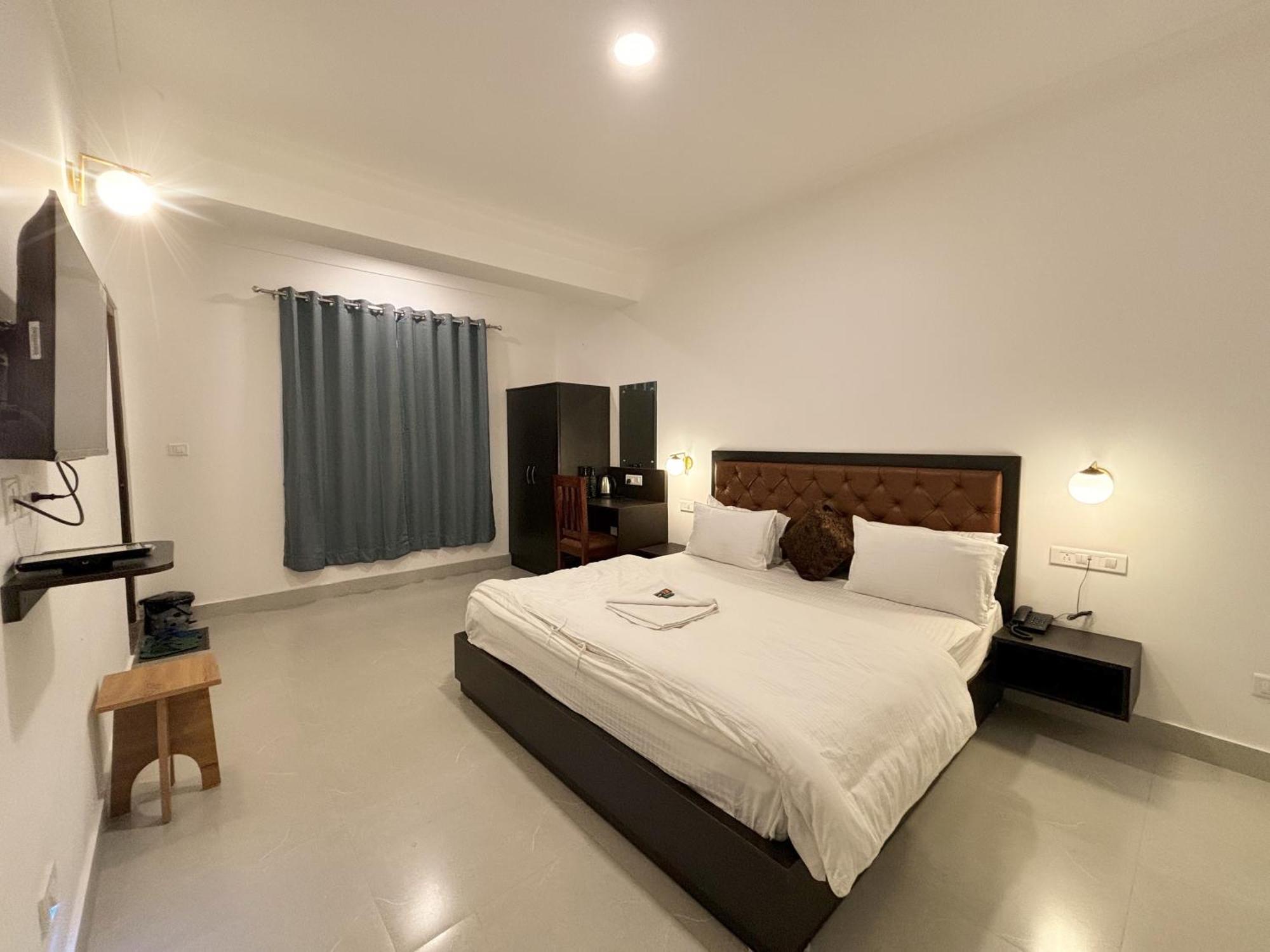Sherabling Hotel 3*