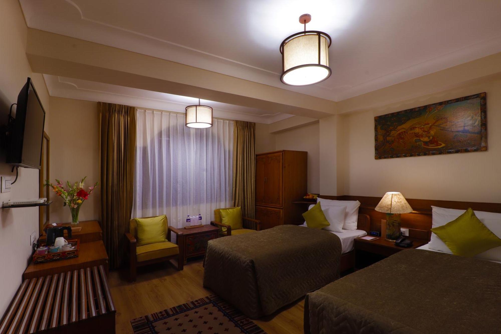 Denzong Shangrila Lords - & 3*