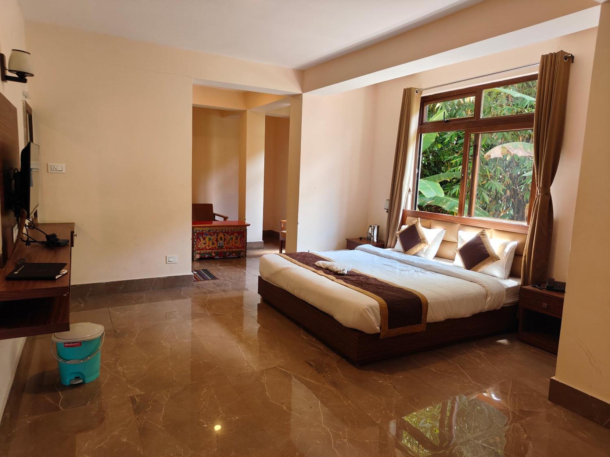 Yangkhyil Residency 3*