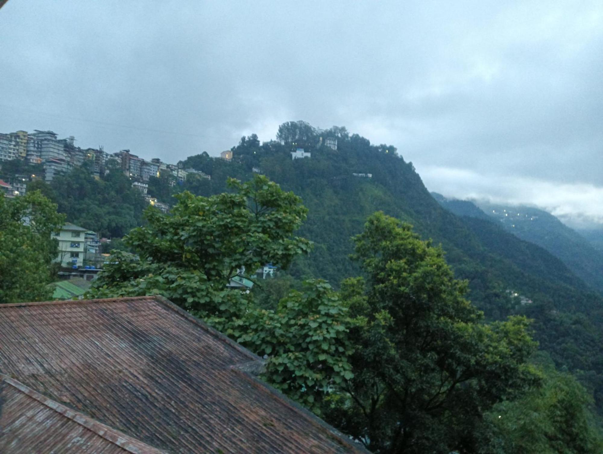 Homestay Ronglyang Near Mg Road