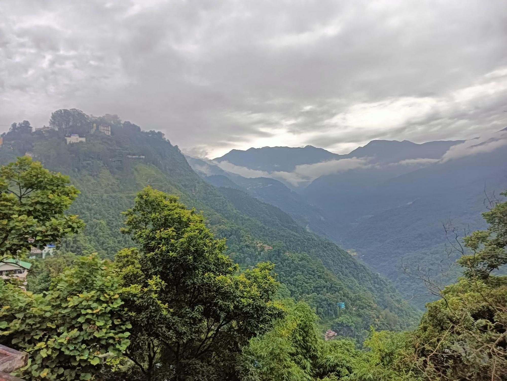Ronglyang Near Mg Road Homestay Gangtok